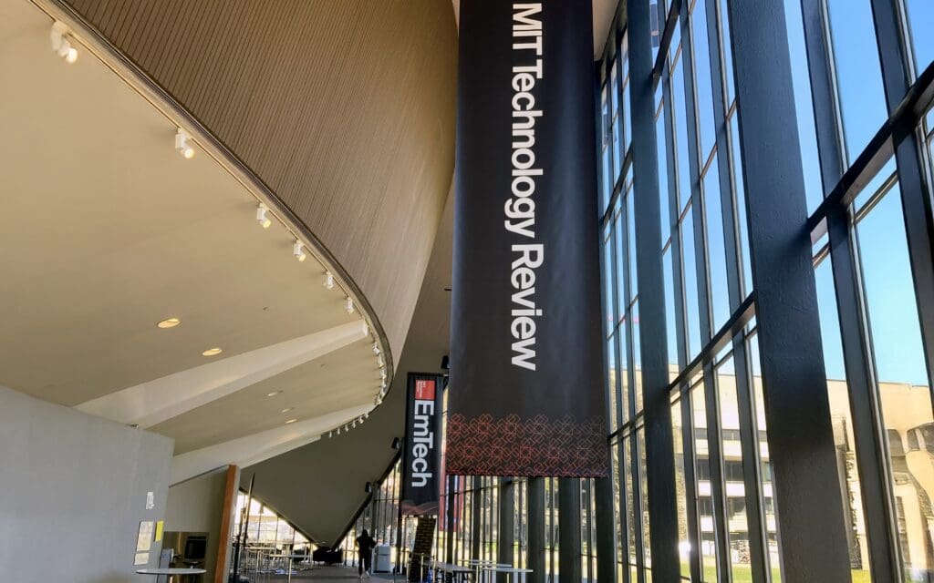 MIT TR display